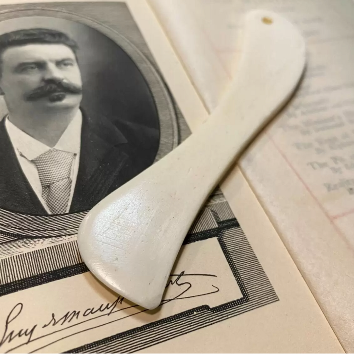 Lineco Bone Scorer Paper Creaser for Bookbinding Etc 12cm (4.8")