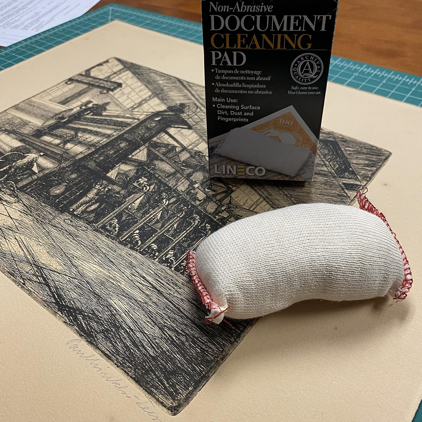 Lineco Document Cleaning Pad