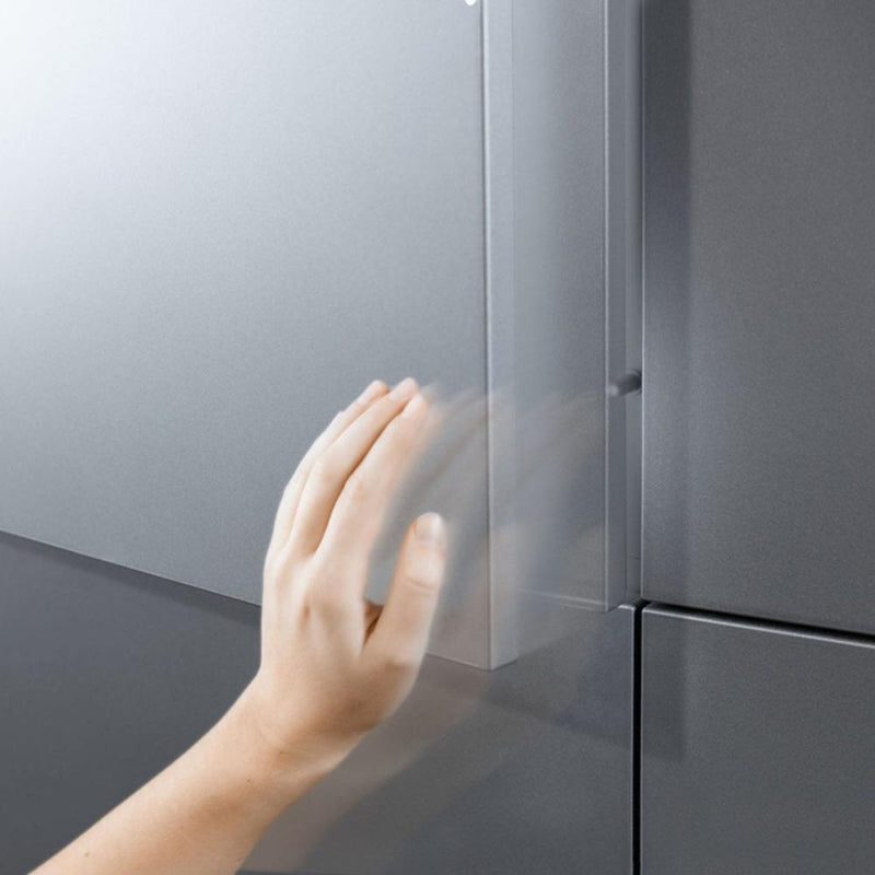 Blum 956.1004.SW Magnetic Push to Open Tip-On Set & Mounting Plate (White/Standard Doors)