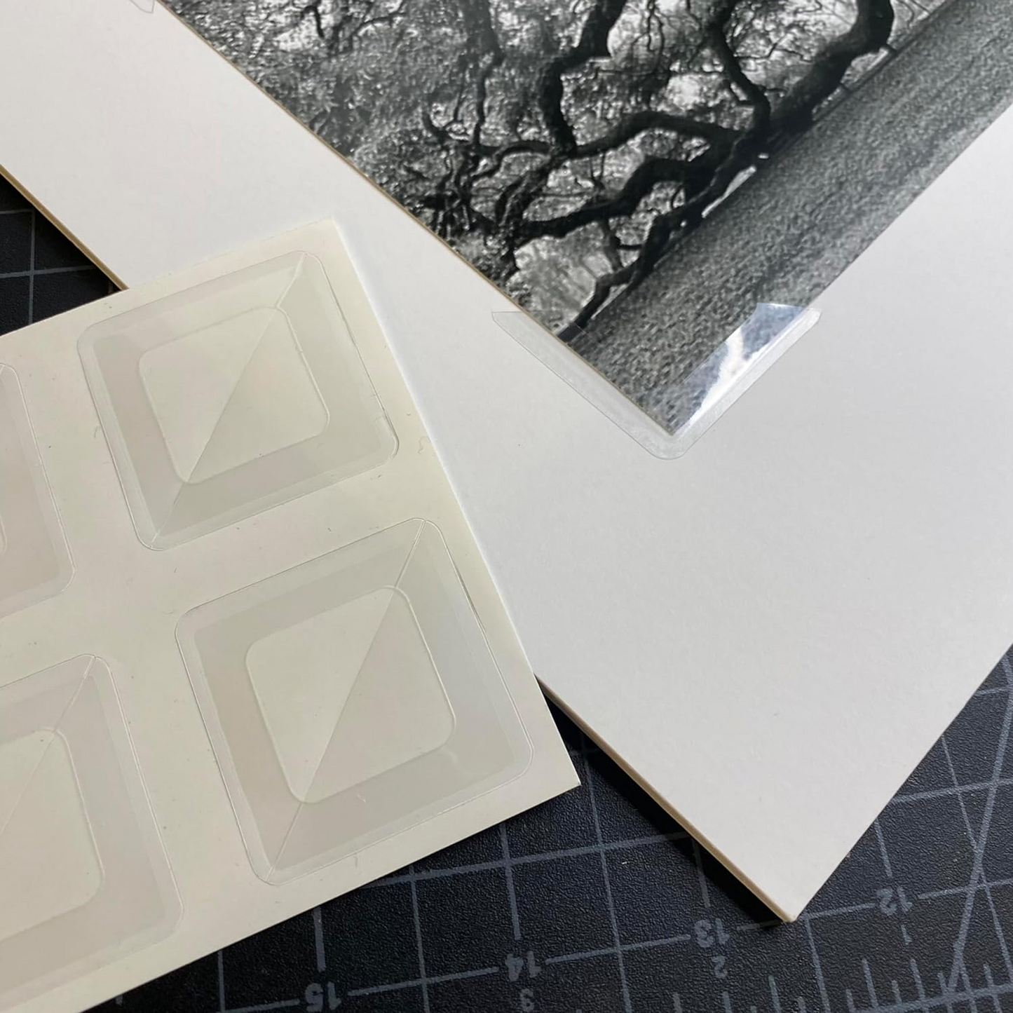 Lineco Clear Photo/Picture Mounting Corners 3.2cm (1.25") 256 Pack