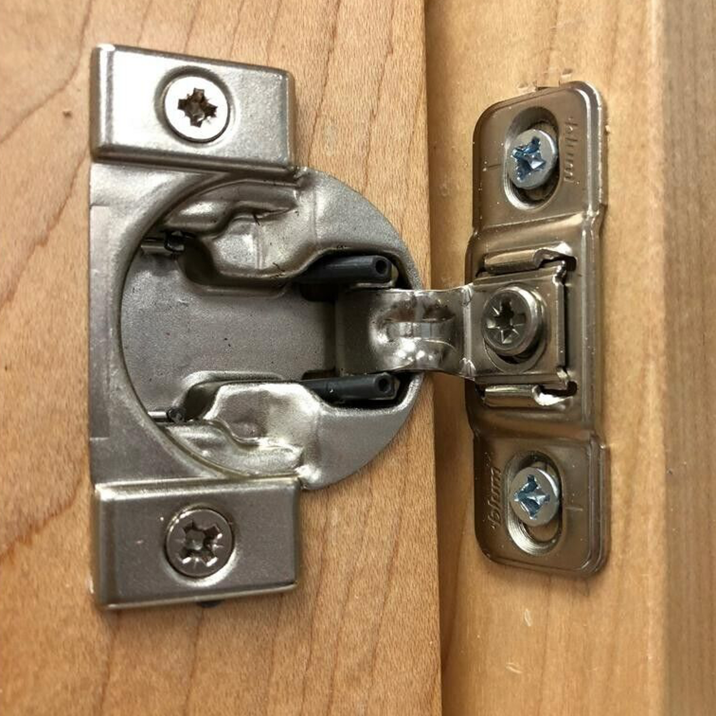 Blum 38B Compact Sprung Hinge 107° Face Fix 38B355AF